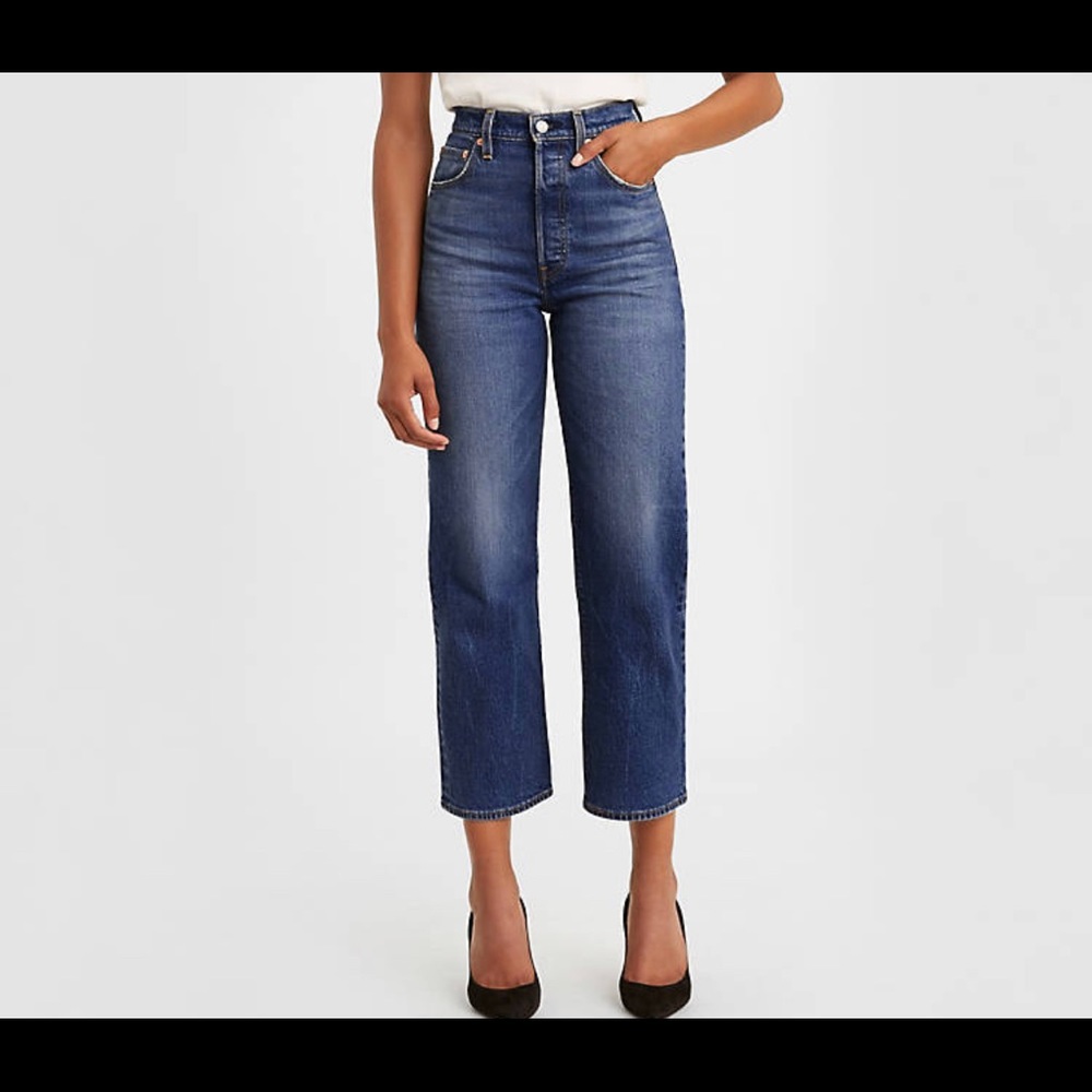 NWT Levi’s Ribcage Straight Ankle Jeans